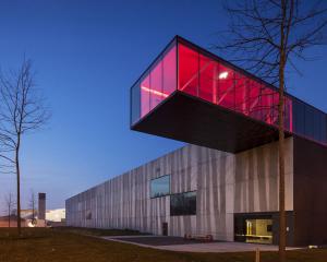 Симбиоз бетона и природы. Проект Govaert & Vanhoutte Architects