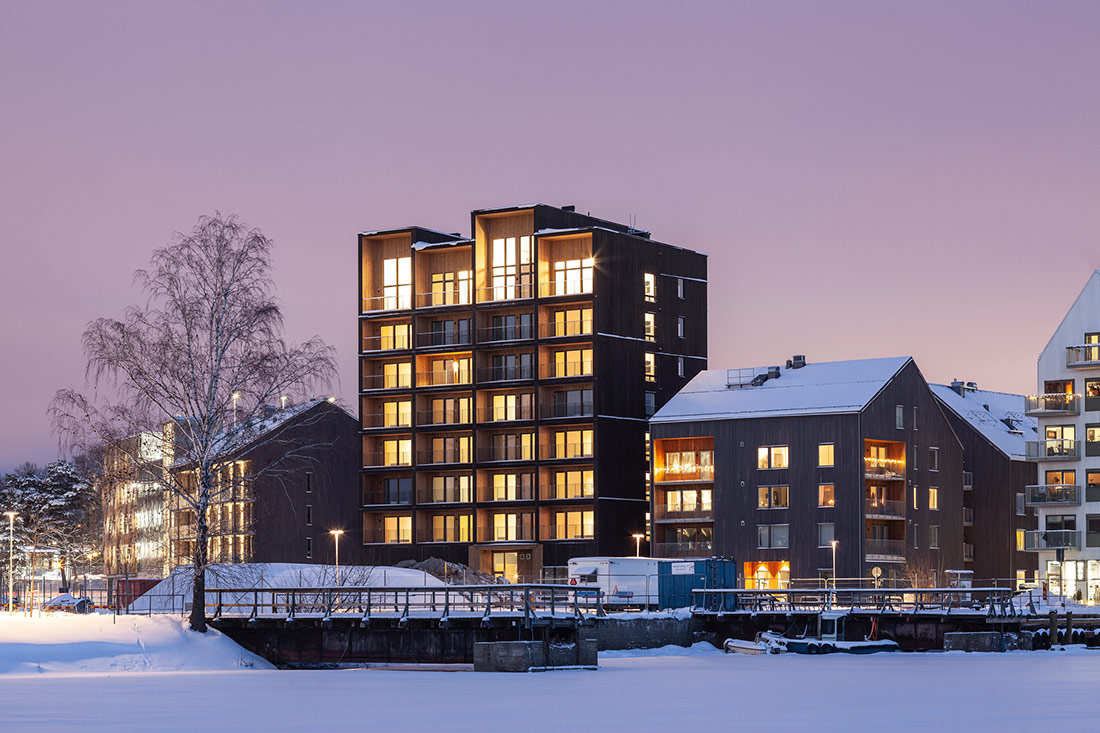Самое высокое деревянное здание в Швеции от C. F. Møller Architects
