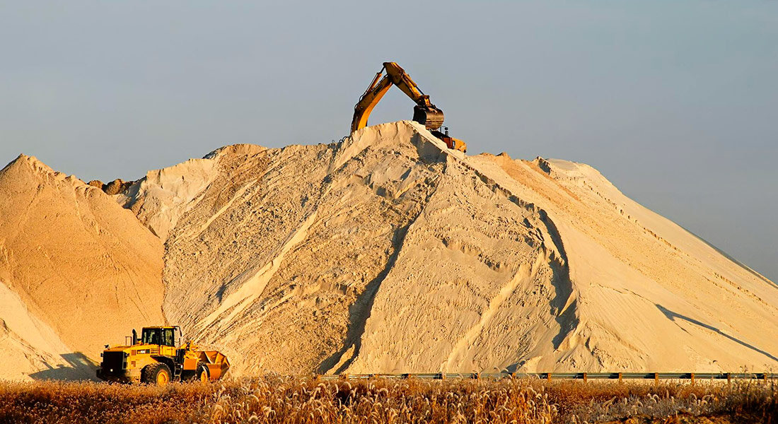 Строительная отрасль сталкивается с проблемой дефицита песка