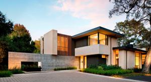 Сучасні будинки з бетону і скла - високі технології у поєднанні з оригінальністю і естетичністю