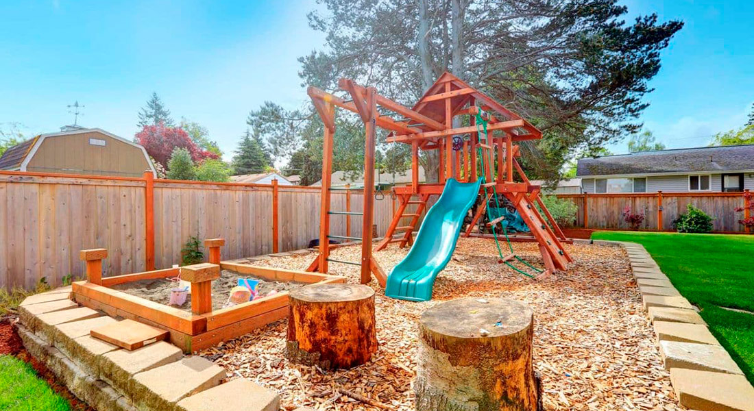 Детское пространство: как обустроить площадку для игр на садовом участке? -  BUDUEMO.COM – профессиональный строительный портал