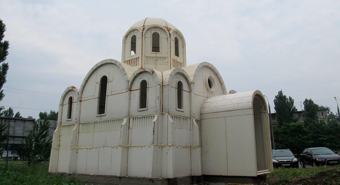 В Херсоне строят храм из пенопласта