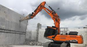Doosan представил третий экскаватор для демонтажа зданий