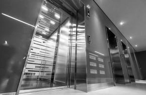 Архітектурна інтеграція ліфтів: як це впливає на дизайн будівлі