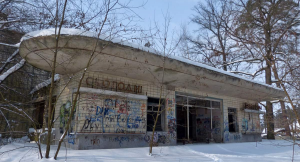 Кинотеатр в Пуще-Водице хотят снести под строительство