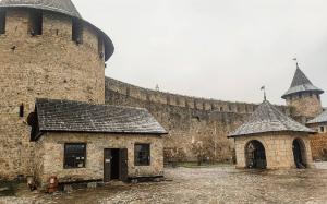 Будівельна інспекція ввела в експлуатацію середньовічну фортецю в Хотині