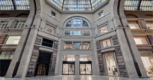 Як виглядає оновлений флагманський магазин Bershka у Мілані