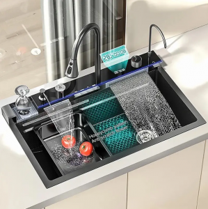 Многофункциональные кухонные мойки со смесителем: инновации и удобство на вашей кухне