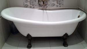 Реставрація чавунної ванни: покрокове керівництво