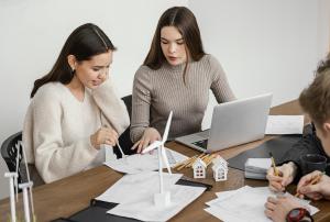 Як обрати надійну агенцію та брокера для продажу квартири чи будинку