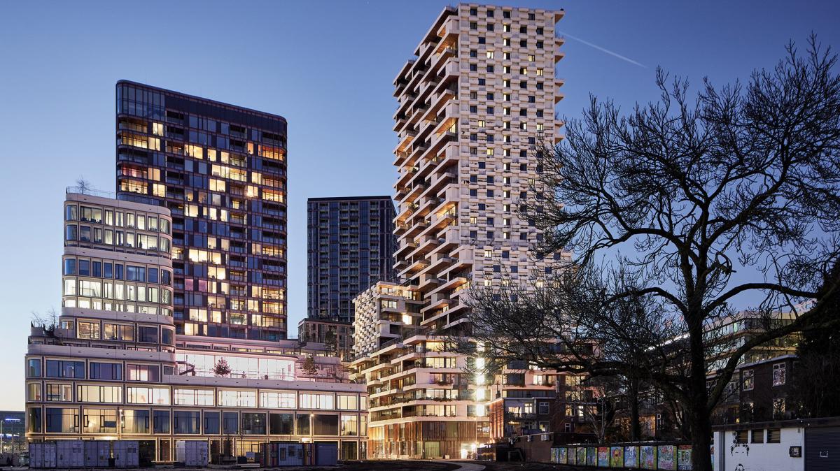 Stefano Boeri Architetti завершает строительство нового небоскреба «Вертикальный лес» в Утрехте