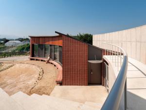 Будинок, що обіймає сад: Pojeon House в Південній Кореї