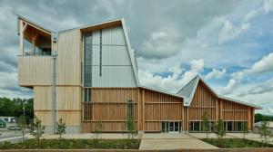 Grafton Architects завершило будівництво першої будівлі з масиву деревини для Університету Арканзасу