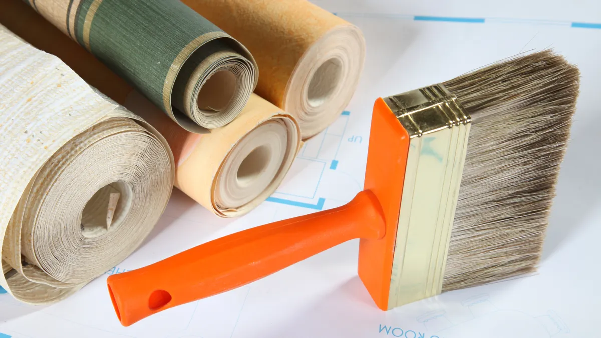 Красить обоями: удобный лайфхак или гарантированная ошибка?