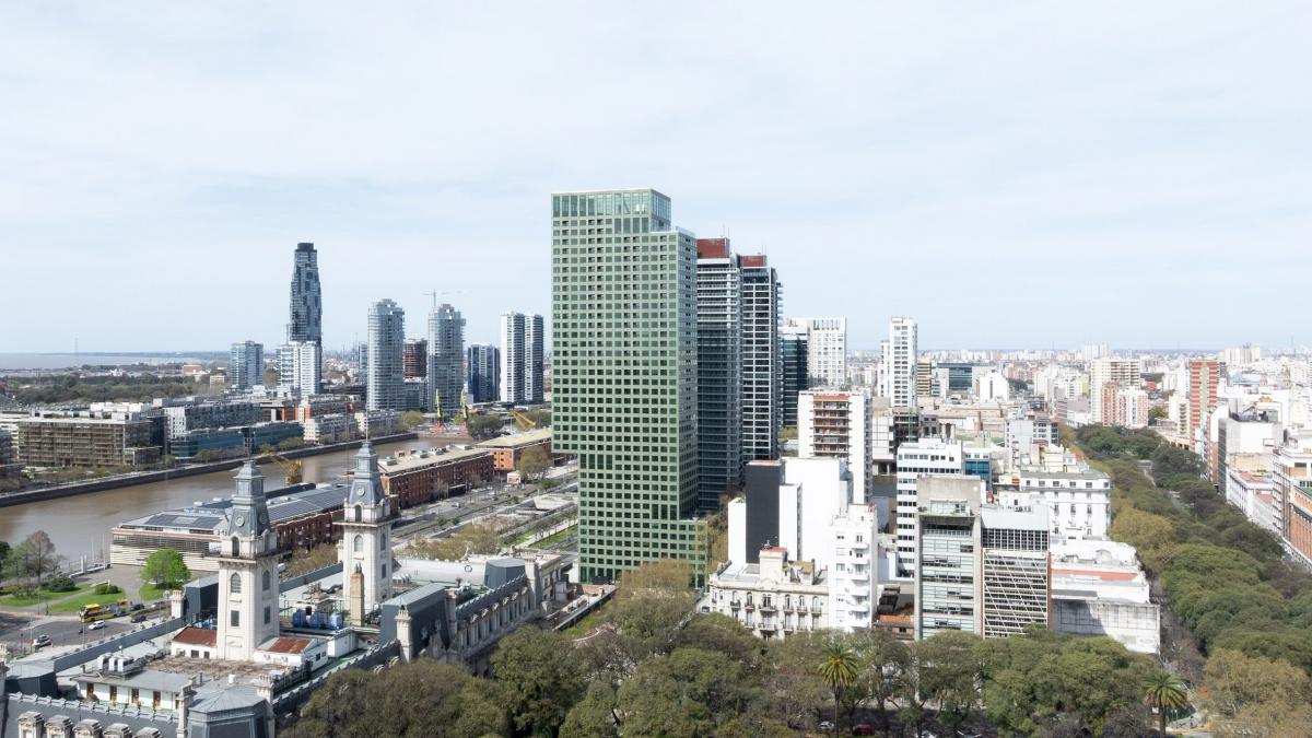 Huergo 475: небоскреб-ландшафт. Как Adamo Faiden превратили архитектуру в географический объект