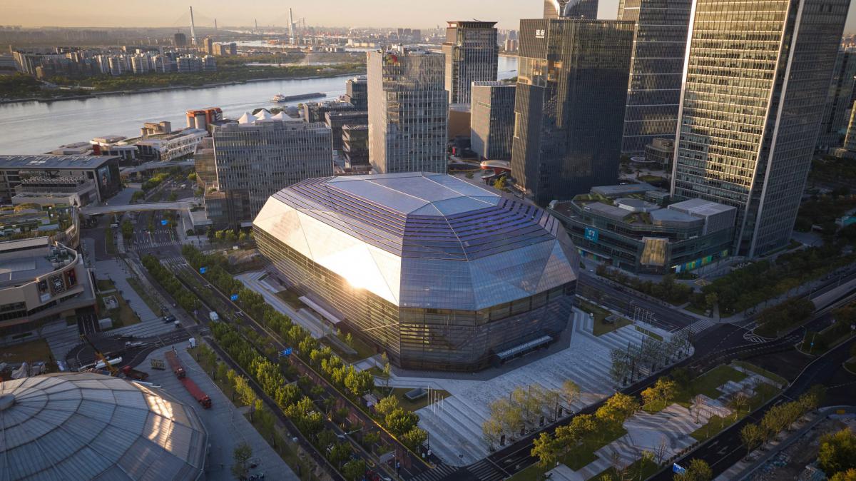 Архітектура майбутнього з інтелектом: як ШІ допоміг створити «алмаз» на набережній Шанхаю