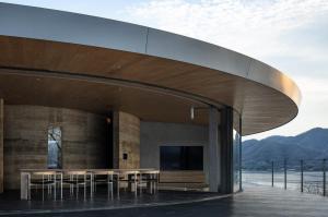 Bjarke Ingels приносить безстрашний футуризм у Японію з NOT A HOTEL Setouchi