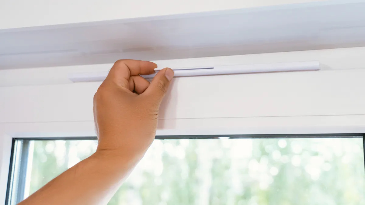 Чому відсутність вентиляційних клапанів на вікнах може коштувати дорожче, ніж ви думаєте