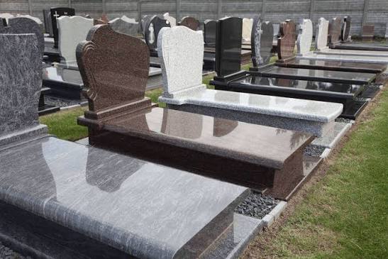 Види гранітних пам'ятників: як розібратися і вибрати потрібний